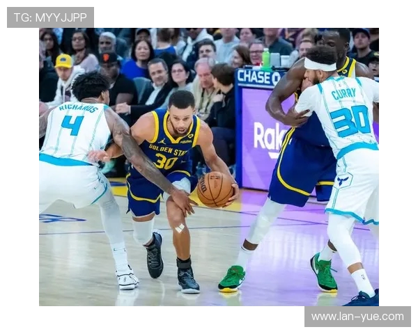 勇士与黄蜂精彩对决录像回顾12月比赛全程分析与亮点集锦